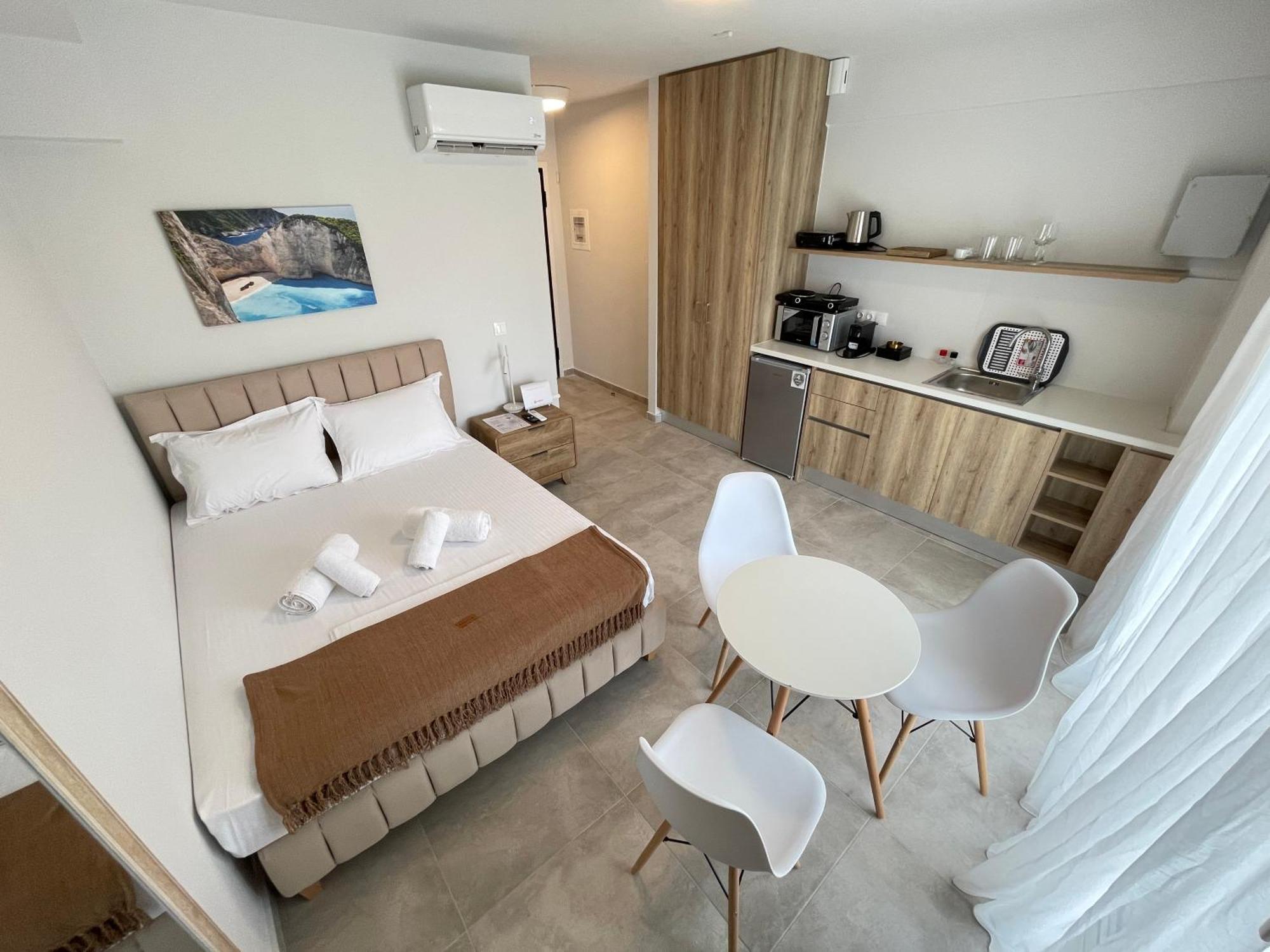 Acropolis View Luxurious Living